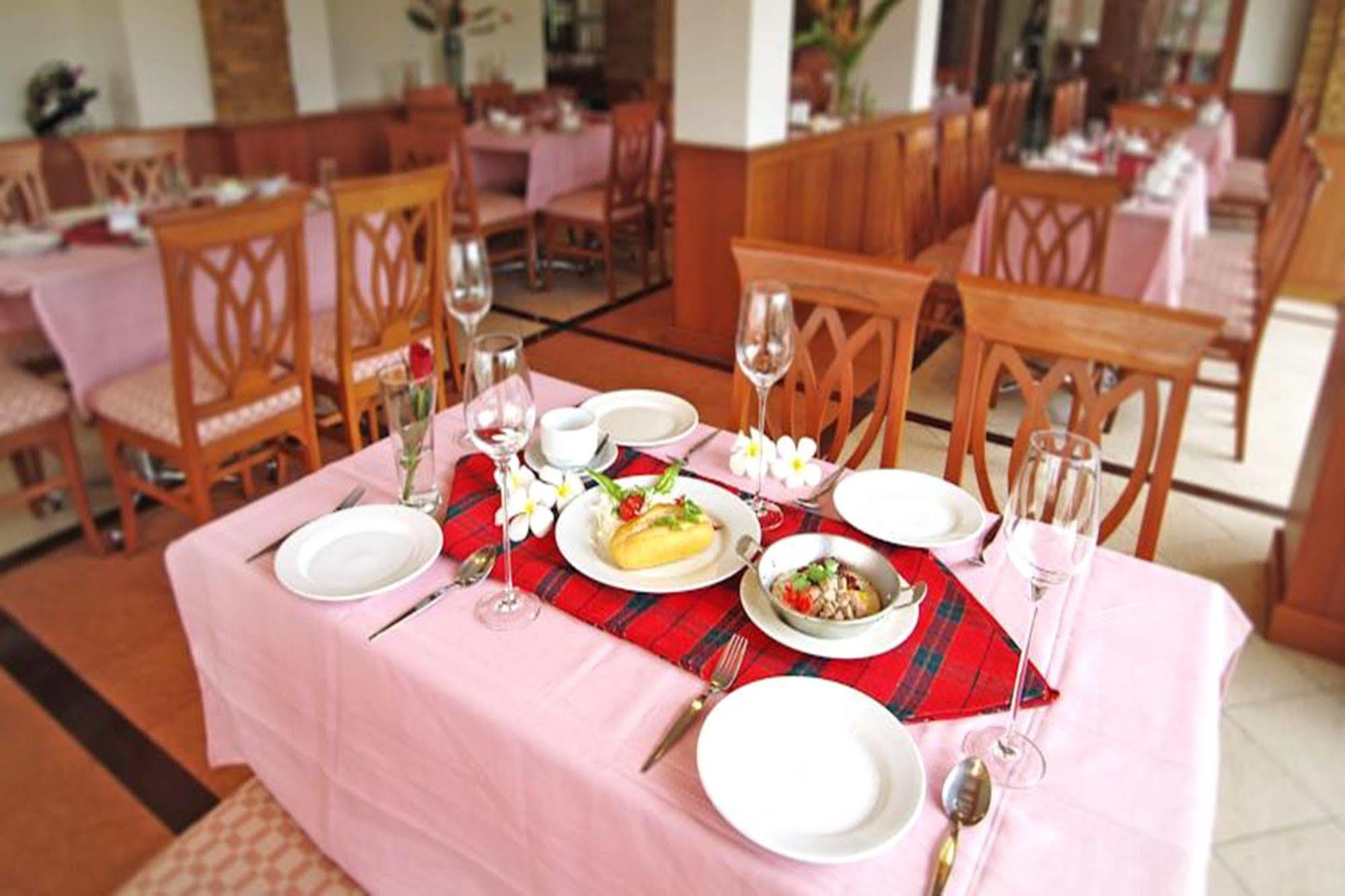 Kieng Piman Hotel Mukdahan Bagian luar foto