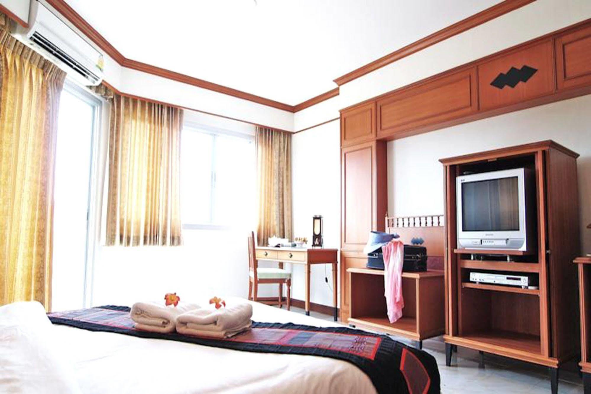 Kieng Piman Hotel Mukdahan Bagian luar foto